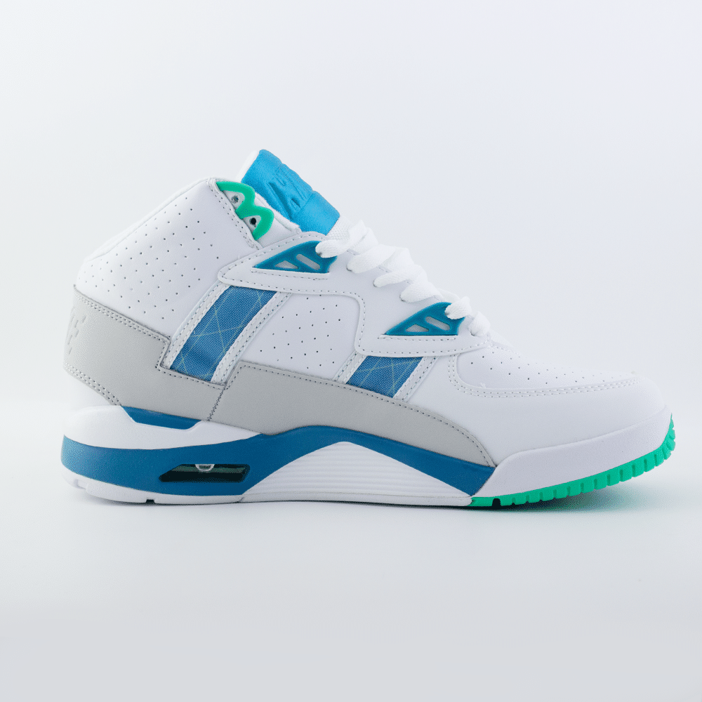 Nike-AD202346-High Top Sneaker-White Blue