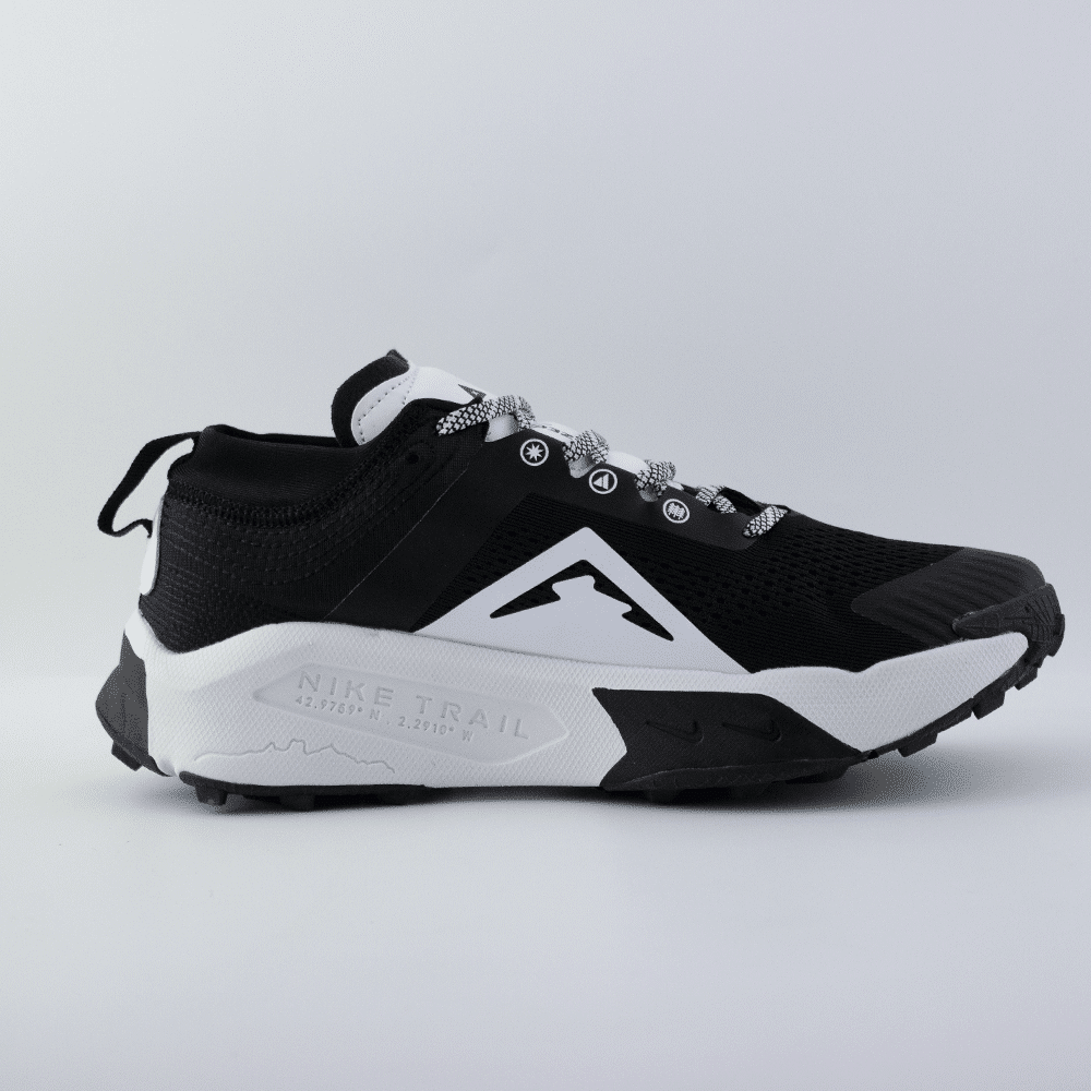 Nike-NIDH0623-Stylish Sneakers-Black White
